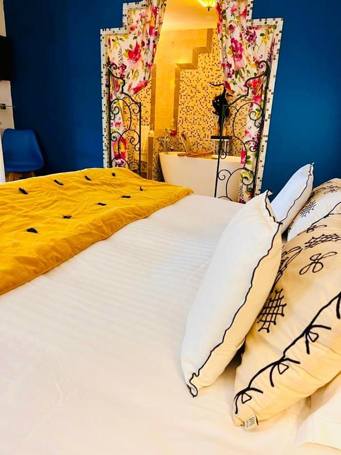 Homestay Astoria Maison D Hotes Vue Avec Piscine Cassis